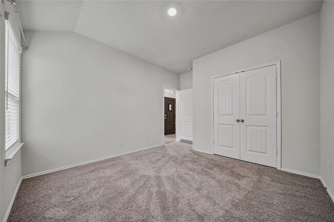 Building Photo - 9539 Summer River Dr