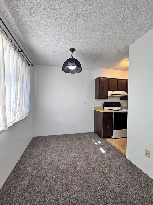 Building Photo - Cozy 1 bedroom Condo