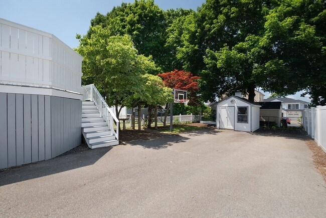Building Photo - 309 Hillside Ave