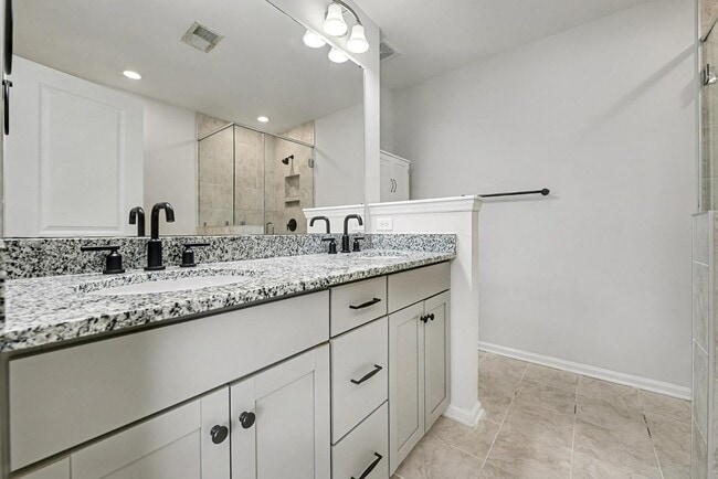 Building Photo - 342 Silverdrop St