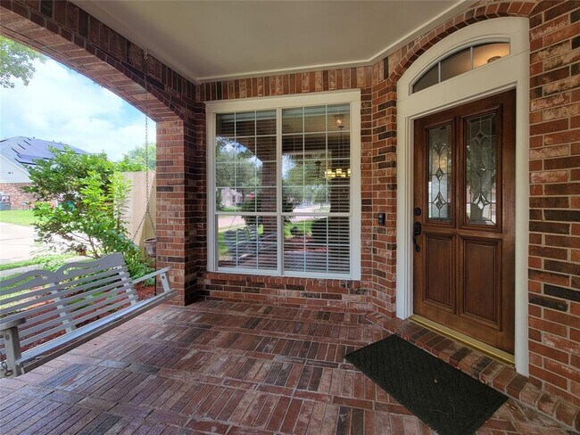 Building Photo - 21122 Golden Sycamore tr