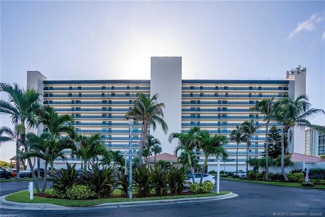 Building Photo - 10410 S Ocean Dr