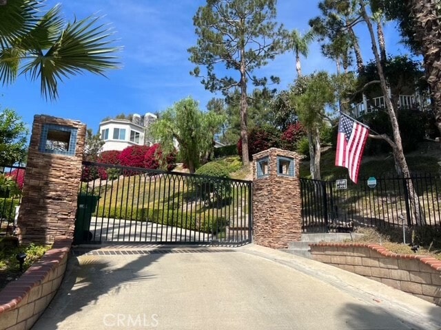 Building Photo - 401 Puddingstone Dr