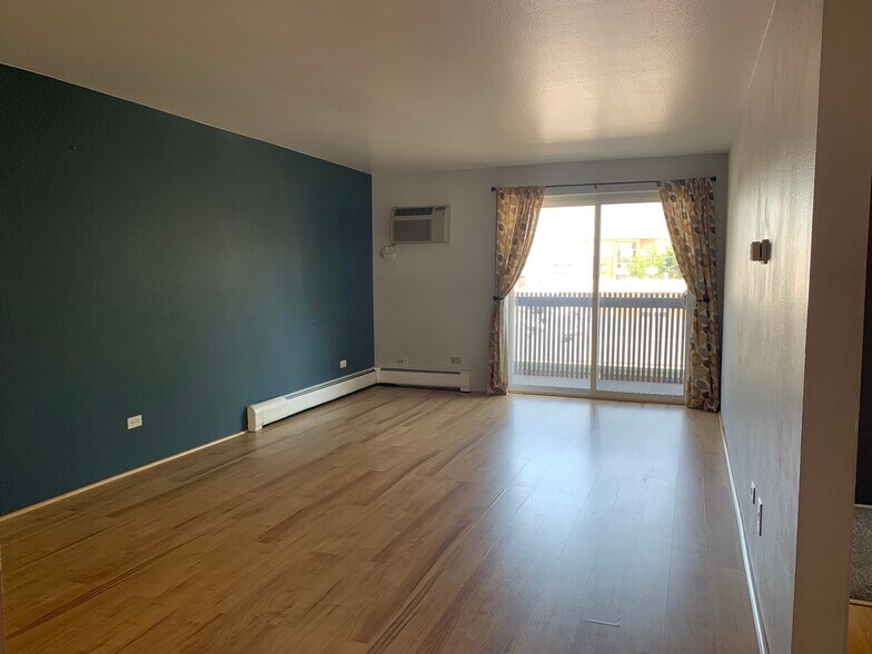 Building Photo - 65 Clarkson St