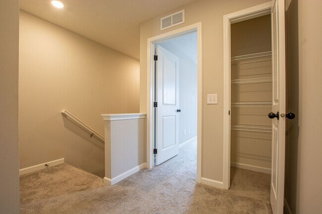 Building Photo - 2 Bedroom / 2.5 Bath Town Home Recently Built with Garage and Washer/Dryer!