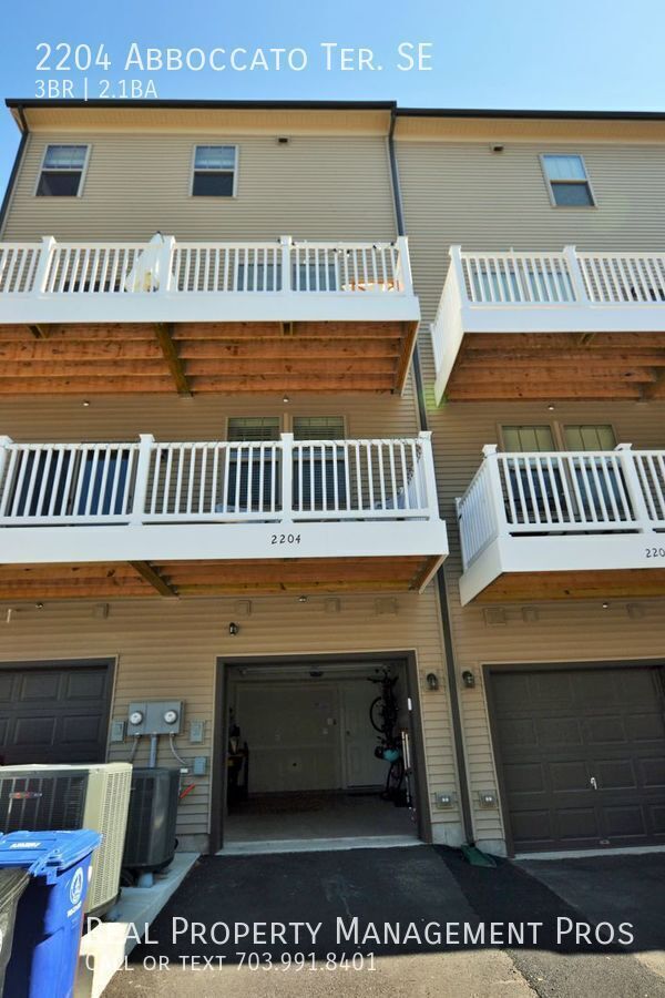 Building Photo - 2204 Abboccato Terrace SE