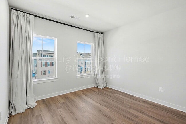 Building Photo - 1705 Dunnington Pl