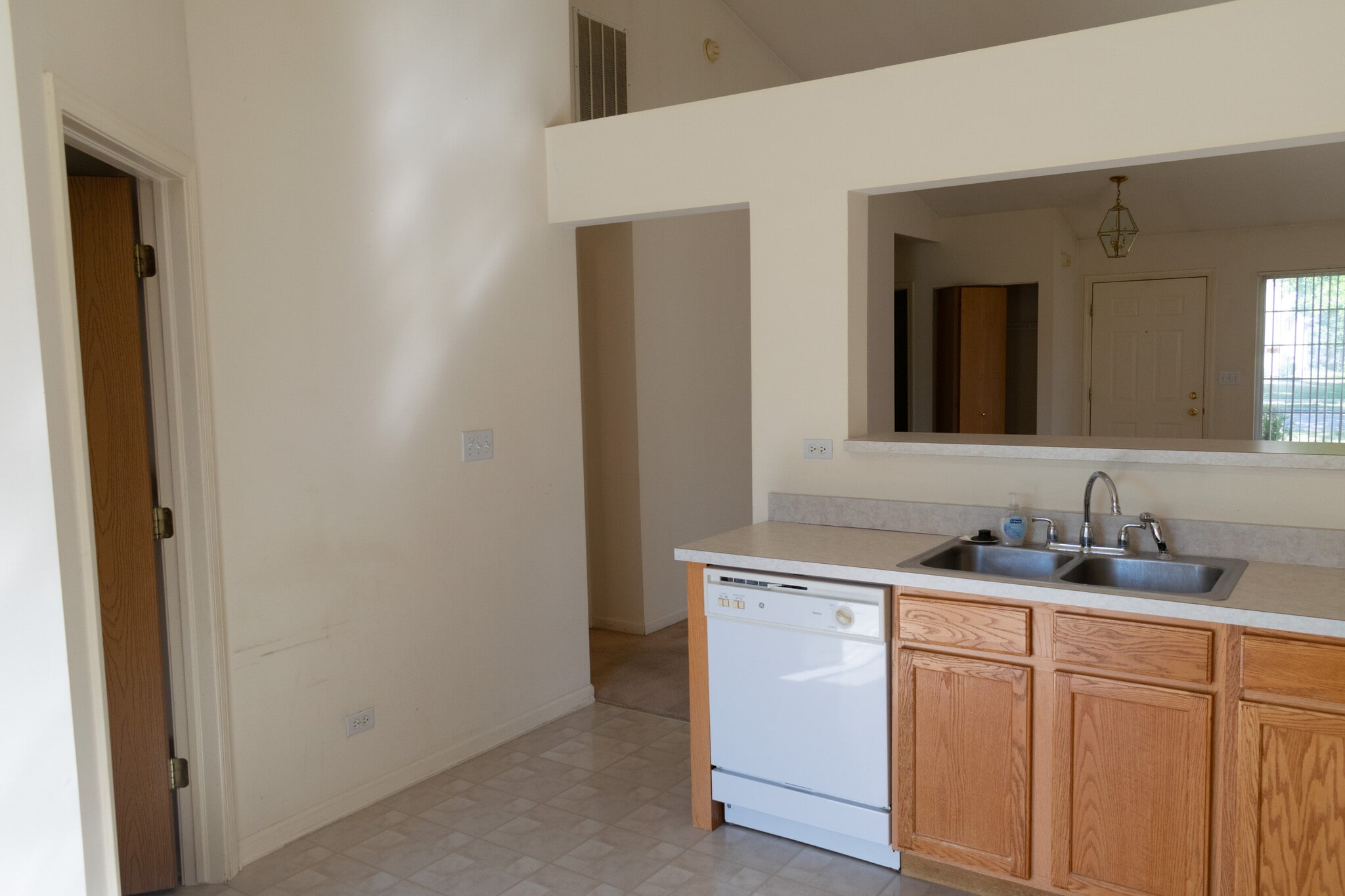 Kitching Looking to Front Door - 61 W Providence Ln