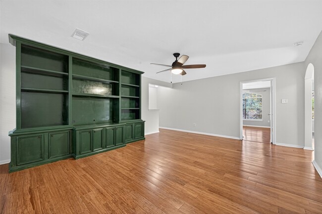 Building Photo - 17106 Pecan Acres Dr