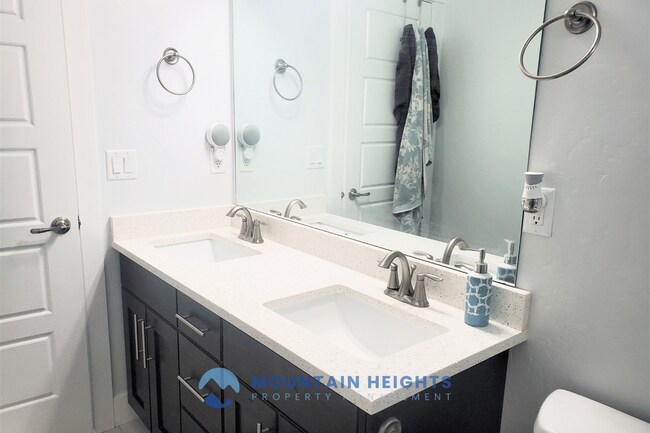 Building Photo - 3861 Spring Brook Ln