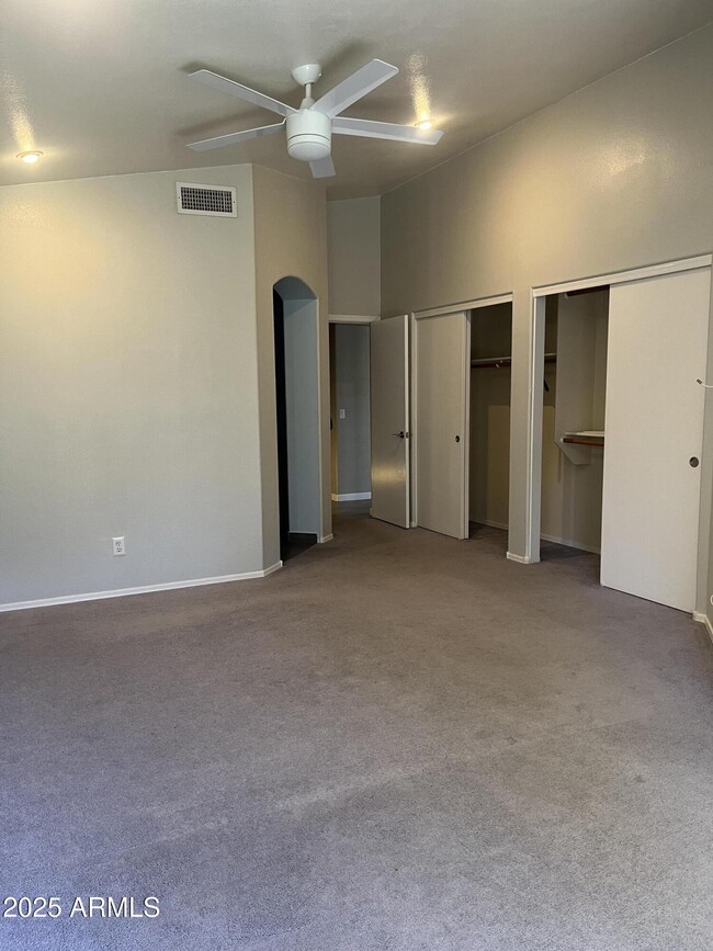 Building Photo - 4144 E Coolbrook Ave