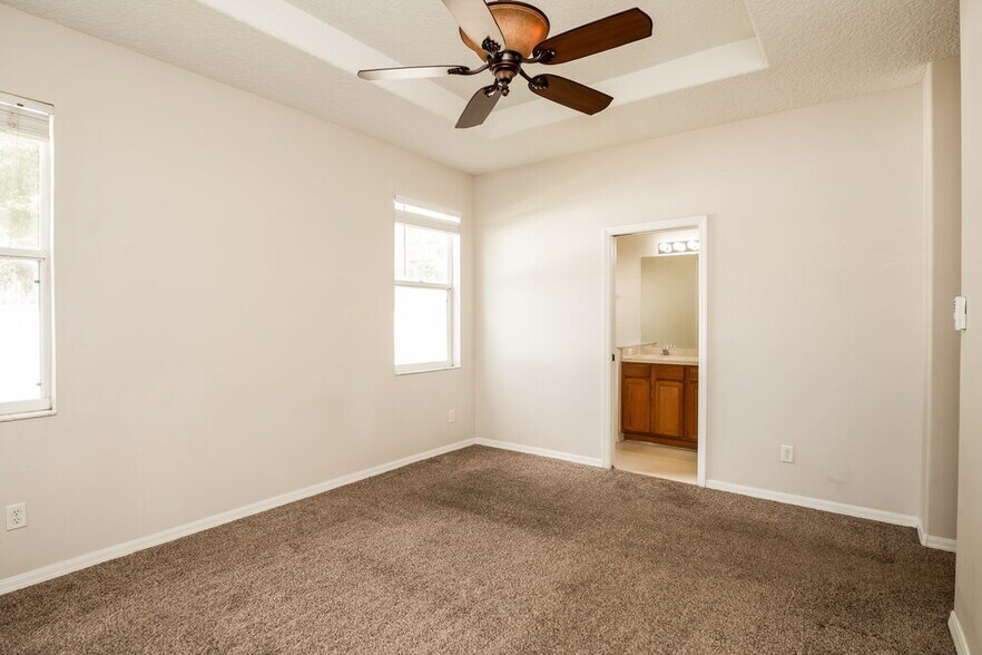 Building Photo - 1741 Mountclair Ct