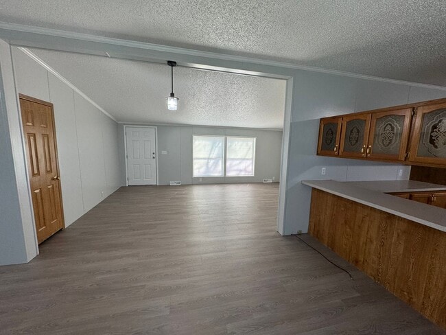 Building Photo - Very large yard great location a nice older doublewide Home