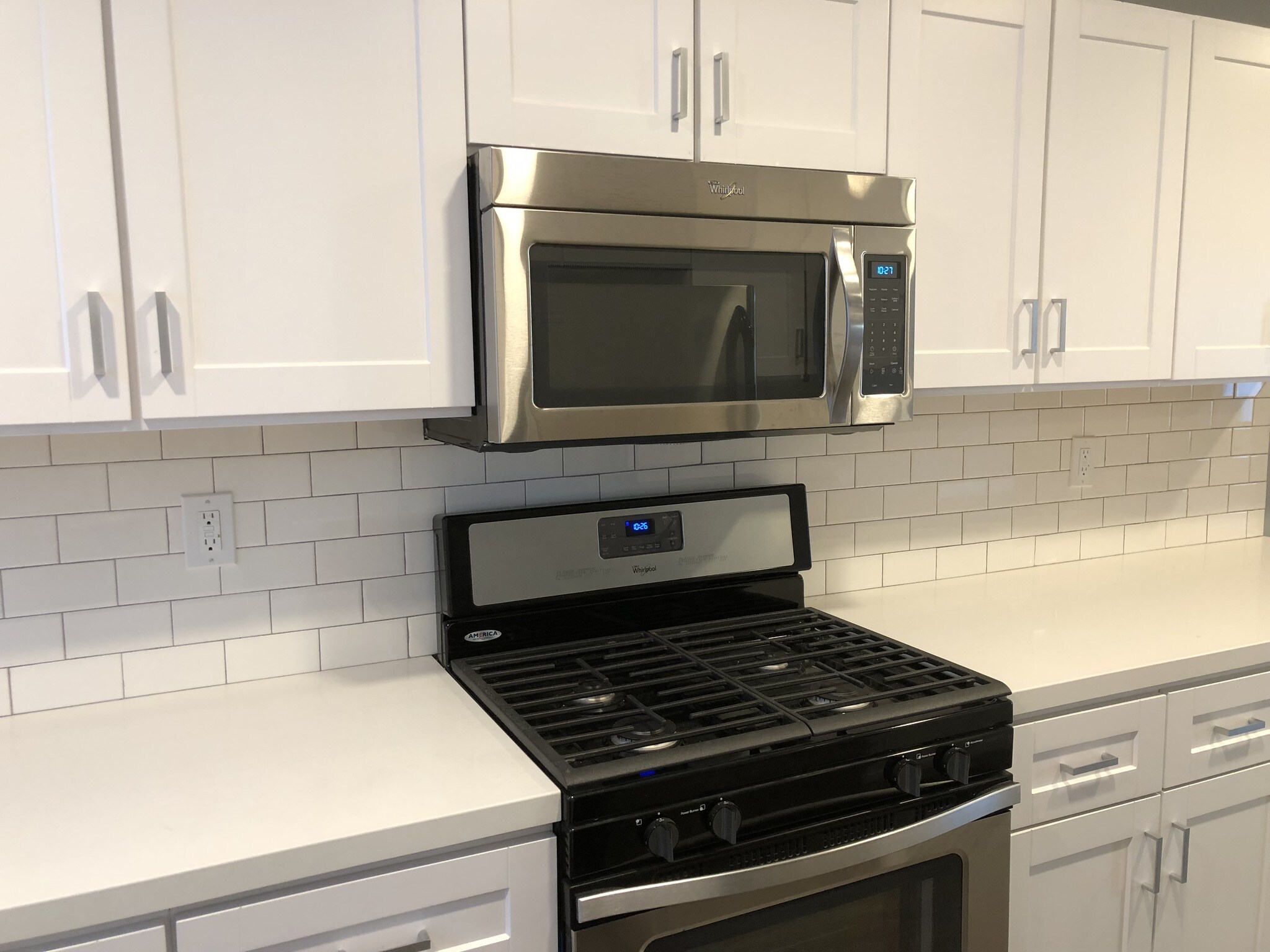 Building Photo - 402 S Robertson Blvd