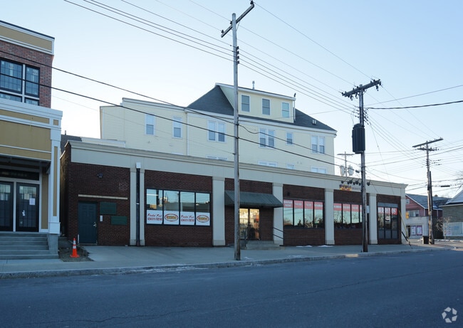 Building Photo - 1625 Union Street
