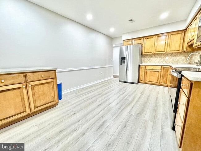 Building Photo - 39 S Turnberry Dr