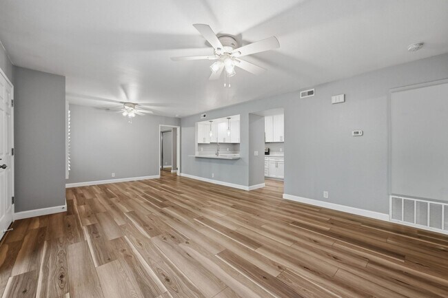Building Photo - 4060 Rosenda Ct