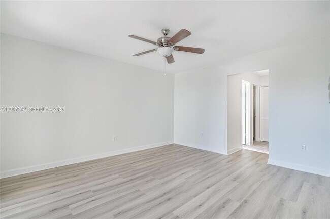 Building Photo - 9040 SW 125th Ave