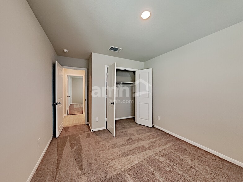 Building Photo - 2713 Iberia Ct