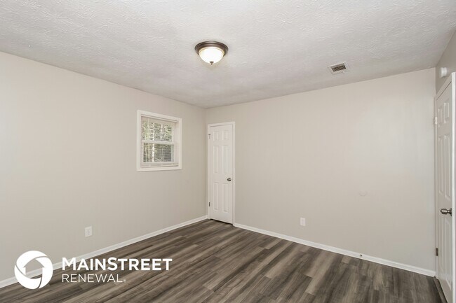 Building Photo - 3791 S Ridge Dr