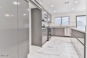 Building Photo - 30845 Catarina Dr