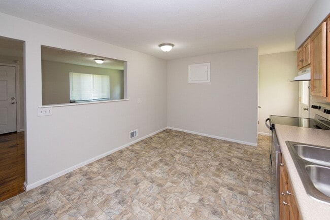 Building Photo - BRIDGETOWN- 3BEDROOM 1BATH W 1 CAR BUILT I...