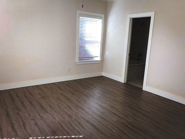 Building Photo - BEAUTIFUL HOME IN GREAT LOCATION!