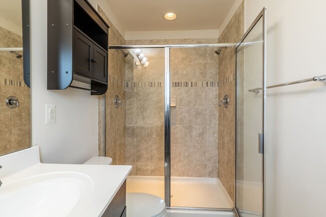 Building Photo - 2023 Verona Ct