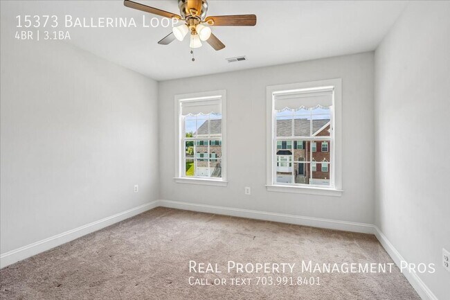 Building Photo - 15373 Ballerina Lp