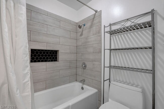 Building Photo - 1489 Santa Anita Dr