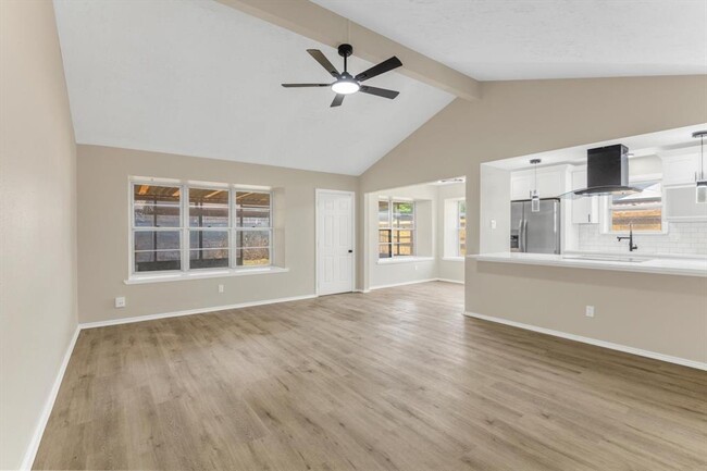 Building Photo - 9611 Camrose Ct