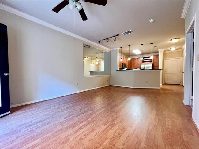 Building Photo - Beautiful 1st Floor Corner Condo – Modern ...