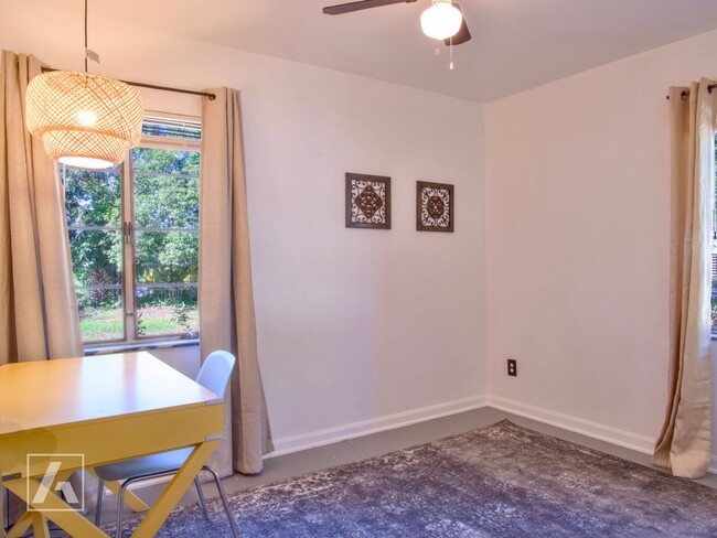 Building Photo - 2/1 Bungalow in the Heart of Audubon Park!!!