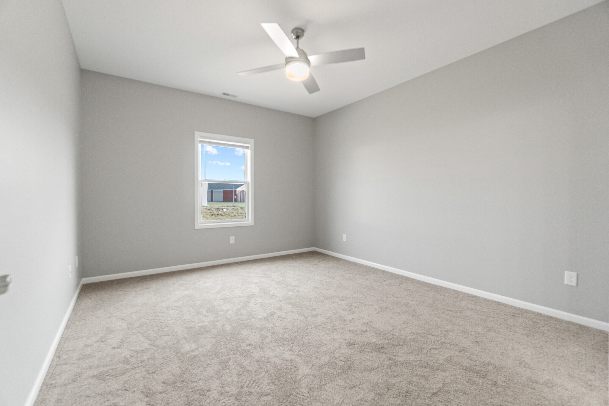 Building Photo - 805 Melody Cir N
