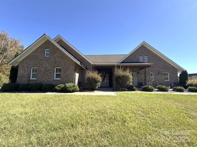 Primary Photo - 14019 Thompson Rd