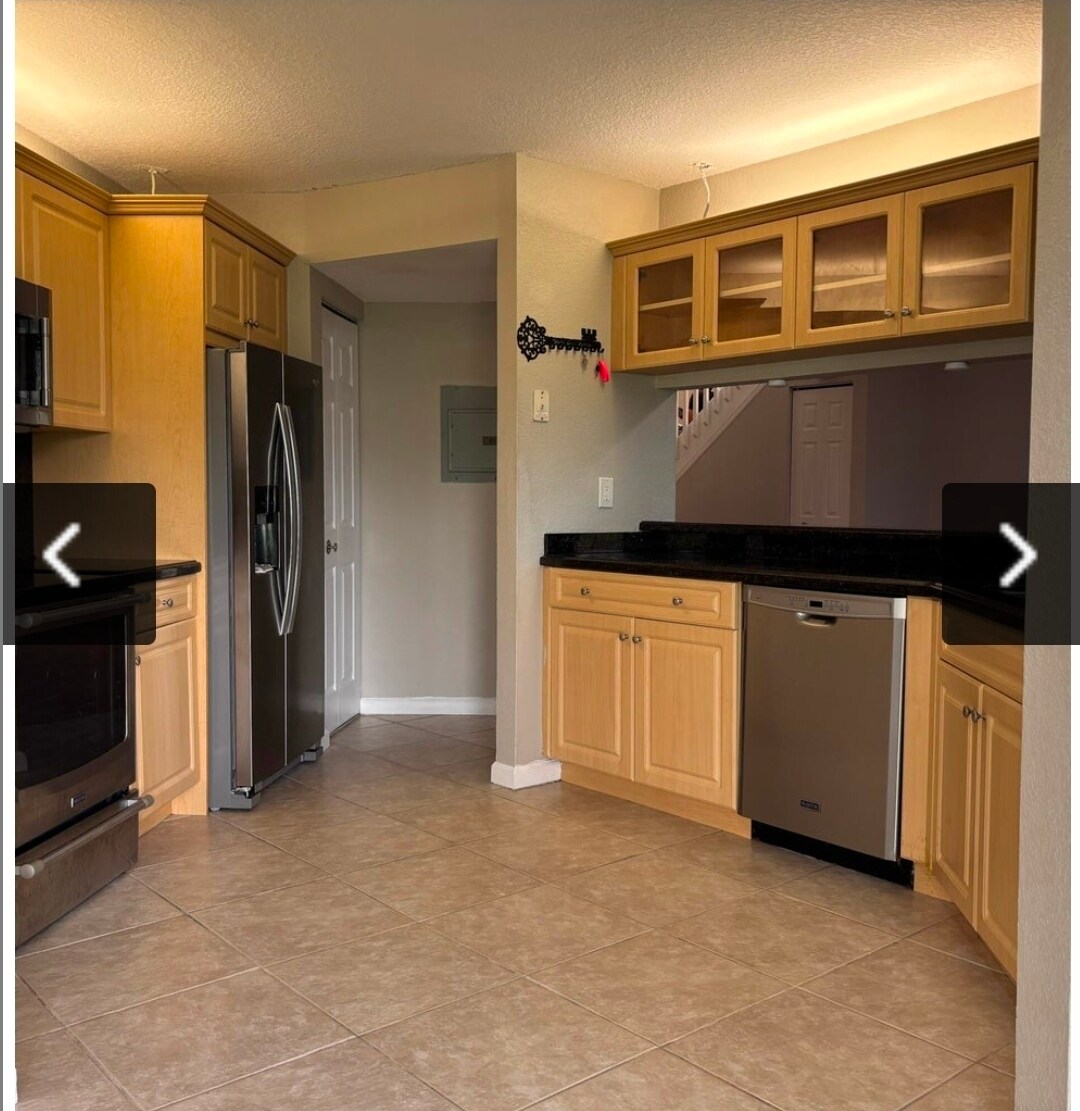 Building Photo - 9121 W Sunrise Blvd