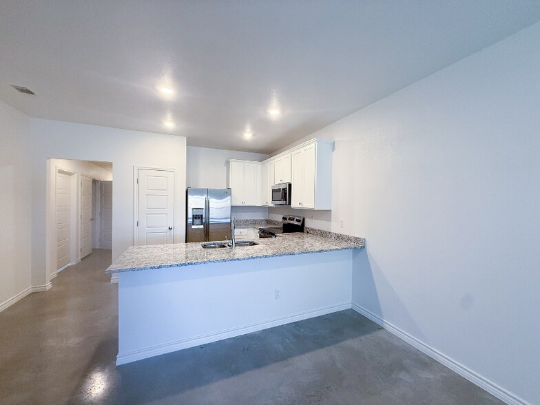 Building Photo - 1146 Lindsey Dr