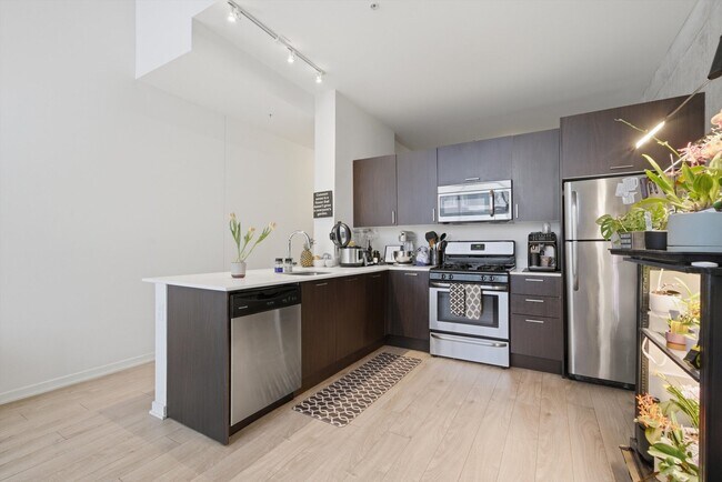 Building Photo - 1345 S Wabash Ave