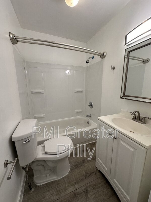 Building Photo - 4208 Westminster Ave