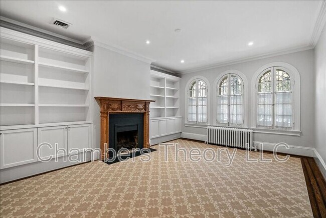 Building Photo - 2355 Ashmead Pl NW