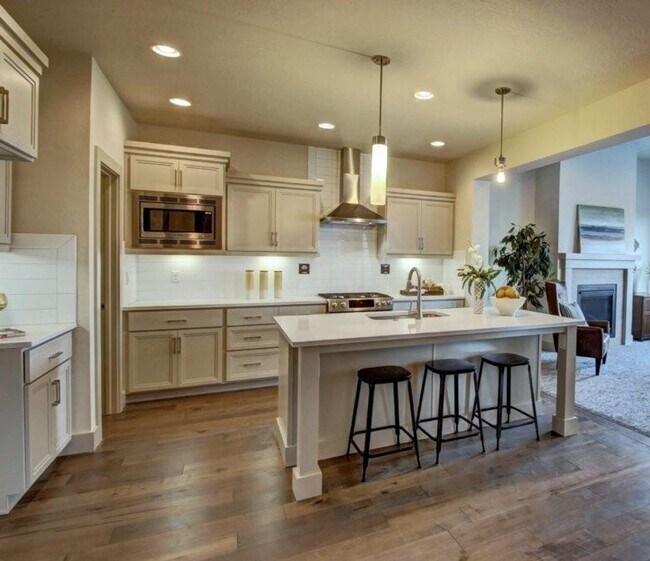 Building Photo - South East Boise Home