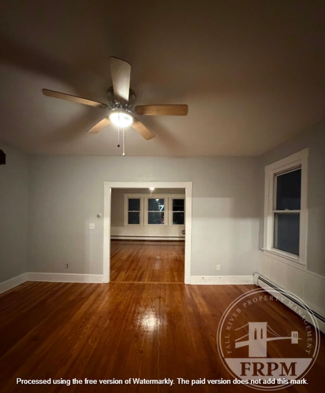 Building Photo - 318 Wood St