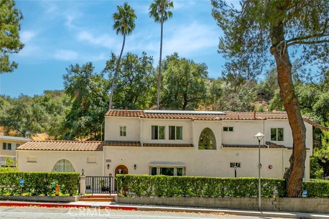 Primary Photo - 2644 E Chevy Chase Dr