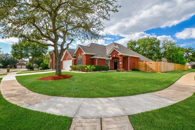 Building Photo - 802 Childers Ct