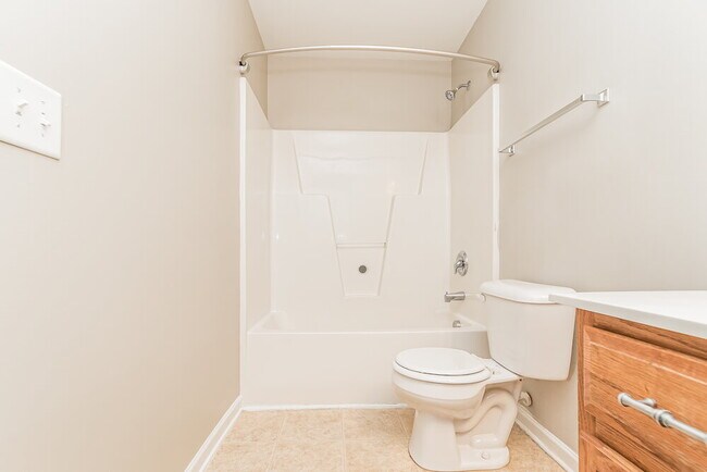 Building Photo - 1547 Cairo Way