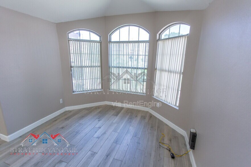 Building Photo - 9825 W Runion Dr
