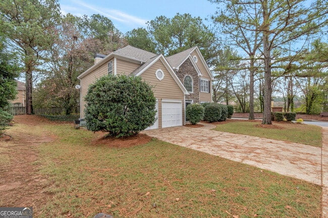 Building Photo - 1385 Pinebreeze Way