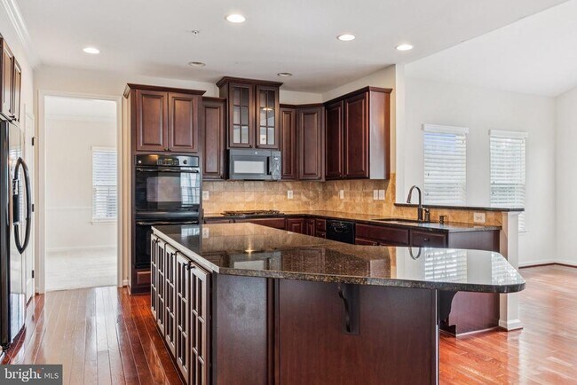 Building Photo - 15205 Orchard Farm Pl