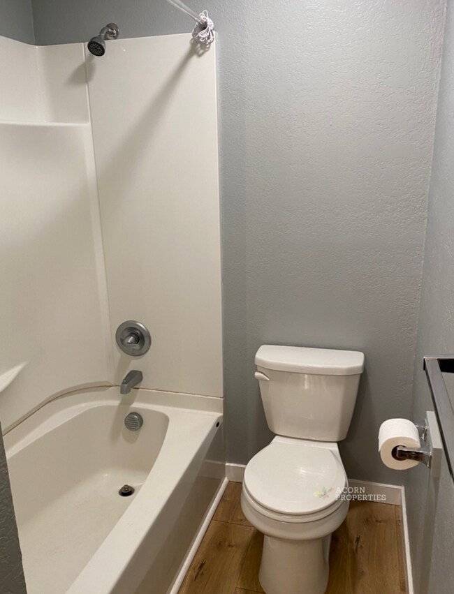 Building Photo - 1199 SE 9th Ave