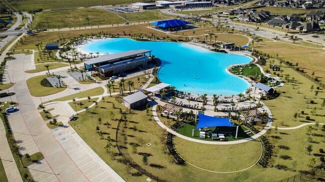 Building Photo - 939 Malibu Shr Ln